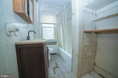 45 S Brighton Avenue, Upper Darby, PA 19082 - Photo 18