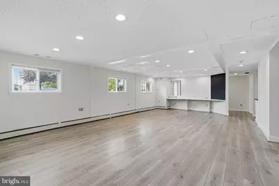 1001 E Darby Road #FIRST FLOOR UNIT A, Havertown, PA 19083 - Photo 10