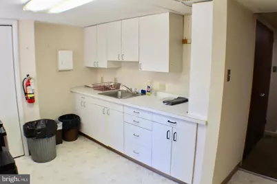 1001 E Darby Road #FIRST FLOOR UNIT A, Havertown, PA 19083 - Photo 6