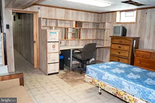 753 E 25th St, Chester, PA 19013 - Photo 38