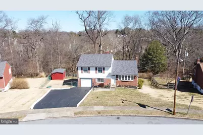 716 Cambridge Road, Brookhaven, PA 19015 - Photo 2