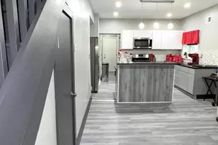 325 E 20th St, Chester, PA 19013 - Photo 8