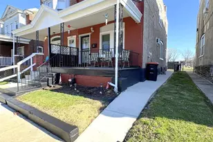 325 E 20th St, Chester, PA 19013 - Photo 2