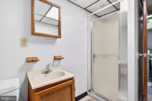 304 Pine St, Glenolden, PA 19036 - Photo 28