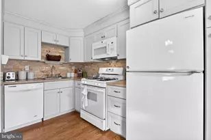 304 Pine St, Glenolden, PA 19036 - Photo 8