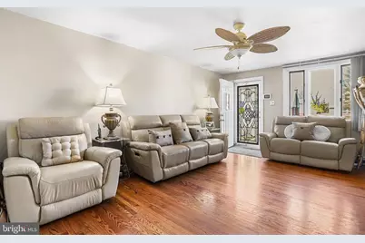 420 Rively Avenue, Collingdale, PA 19023 - Photo 4