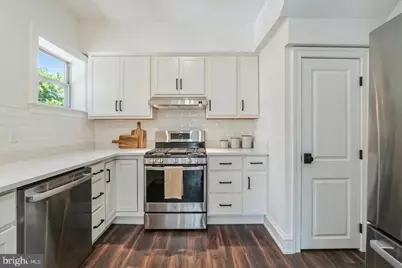 1 Pennsylvania Avenue #1, Wayne, PA 19087 - Photo 2