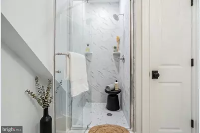 1 Pennsylvania Avenue #1, Wayne, PA 19087 - Photo 4