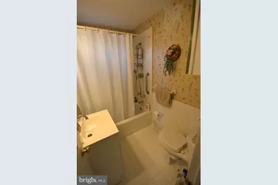 219 Fernwood Avenue, Folsom, PA 19033 - Photo 6