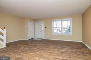 4417 Somerset Ln, Aston, PA 19014 - Photo 4