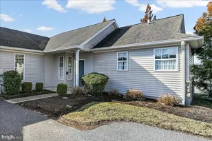 191 E Hunting Horn Ln, Glen Mills, PA 19342 - Photo 2