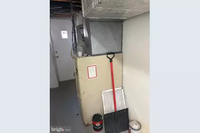 33 Mermont Circle, Darby, PA 19023 - Photo 28