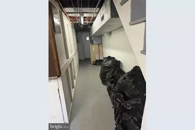 33 Mermont Circle, Darby, PA 19023 - Photo 24