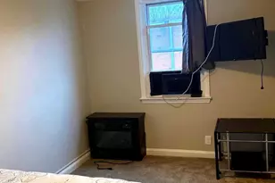 33 Mermont Cir, Darby, PA 19023 - Photo 24