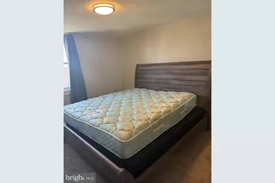 33 Mermont Circle, Darby, PA 19023 - Photo 12