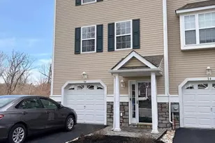 36 Hoag Ln, Aston, PA 19014 - Photo 2