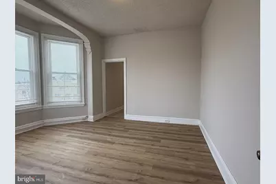 1113 Lafayette Avenue #2R, Prospect Park, PA 19076 - Photo 2