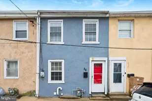 26 N 10th St, Darby, PA 19023 - Photo 1