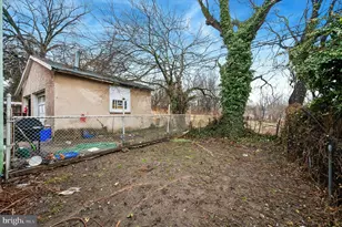 26 N 10th St, Darby, PA 19023 - Photo 24