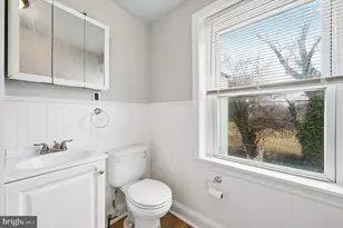 26 N 10th St, Darby, PA 19023 - Photo 14