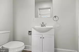 607 Highland Ave, Chester, PA 19013 - Photo 18