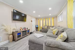 1016 Leiper St, Crum Lynne, PA 19022 - Photo 4