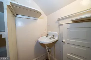 709 E 20th St, Chester, PA 19013 - Photo 24