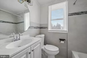 2201 Windsor Ave, Drexel Hill, PA 19026 - Photo 20