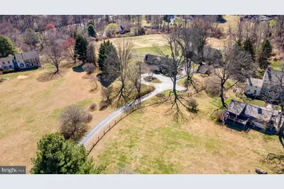 19 Memel Drive, Thornton, PA 19373 - Photo 2