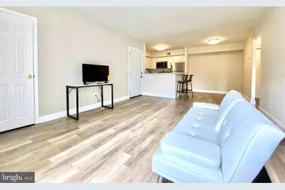 5200 Hilltop Drive, Brookhaven, PA 19015 - Photo 6