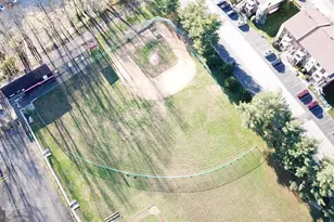 5200 Hilltop Dr, Brookhaven, PA 19015 - Photo 24