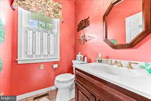 7 Bolingbroke Rd, West Chester, PA 19382 - Photo 32