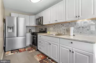 300 Pine St, Glenolden, PA 19036 - Photo 8