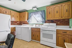 2704 Quaint St, Secane, PA 19018 - Photo 8