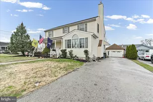 251 Kossuth Ave, Folsom, PA 19033 - Photo 2