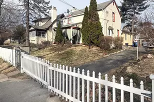 306 S Carol Blvd, Upper Darby, PA 19082 - Photo 1