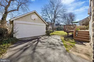 919 Lindale Ave, Drexel Hill, PA 19026 - Photo 26