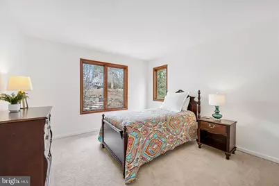 2 Lake Avenue, Media, PA 19063 - Photo 34