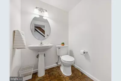 2 Lake Avenue, Media, PA 19063 - Photo 12