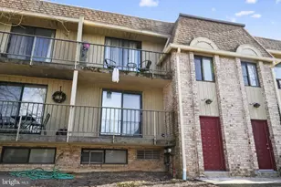 364 Saybrook Ln, Wallingford, PA 19086 - Photo 1