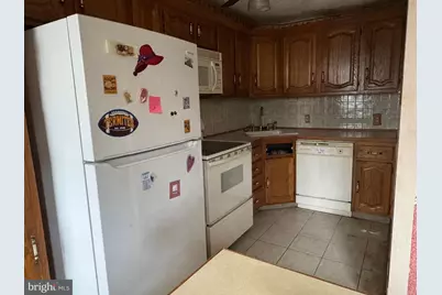 1088 Taylor Drive, Folcroft, PA 19032 - Photo 8