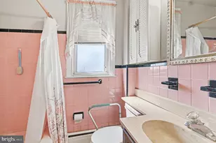 2203 Dickens Ln, Broomall, PA 19008 - Photo 18