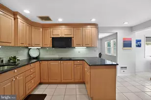 211 Fairfield Dr, Wallingford, PA 19086 - Photo 6