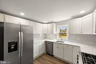 52 Seward Ln, Aston, PA 19014 - Photo 12