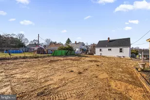 52 Seward Ln, Aston, PA 19014 - Photo 34