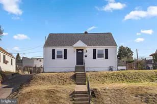 52 Seward Ln, Aston, PA 19014 - Photo 4