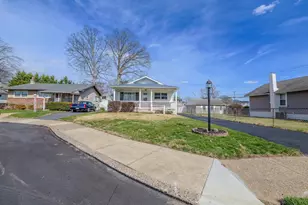 708 James Cir, Swarthmore, PA 19081 - Photo 2