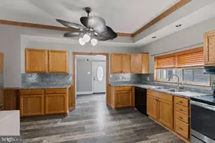 409 S Springfield Rd, Clifton Heights, PA 19018 - Photo 8