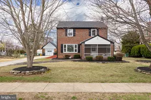 465 Hawarden Rd, Springfield, PA 19064 - Photo 2