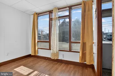 637 Chester Pike, Prospect Park, PA 19076 - Photo 4